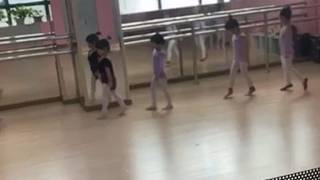 小朋友