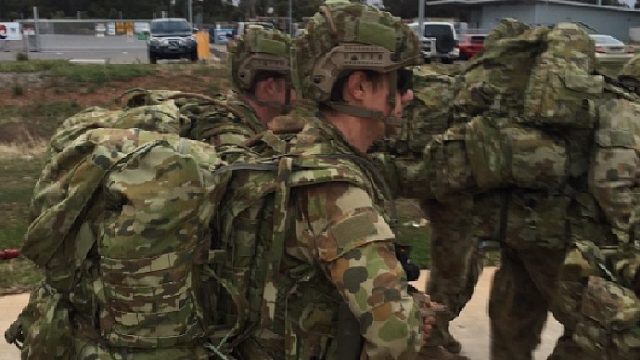 好兄弟好妹妹用脸探点，混子主播疯狂K人头。难为情难为情！