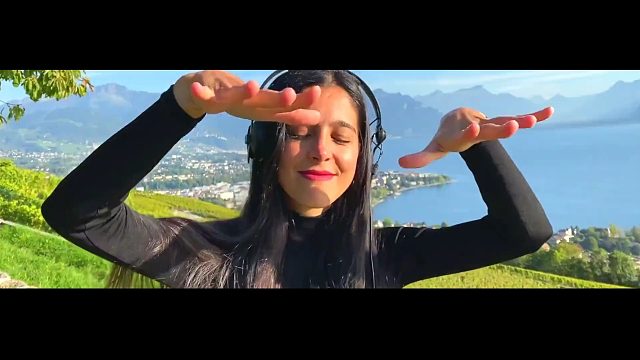 电音节(电子音乐)云蹦迪之 - Mia Amare