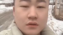 頭發(fā)都白了