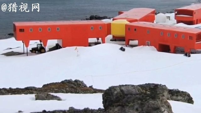 西班牙南极科考队在失望岛的营地生活片段