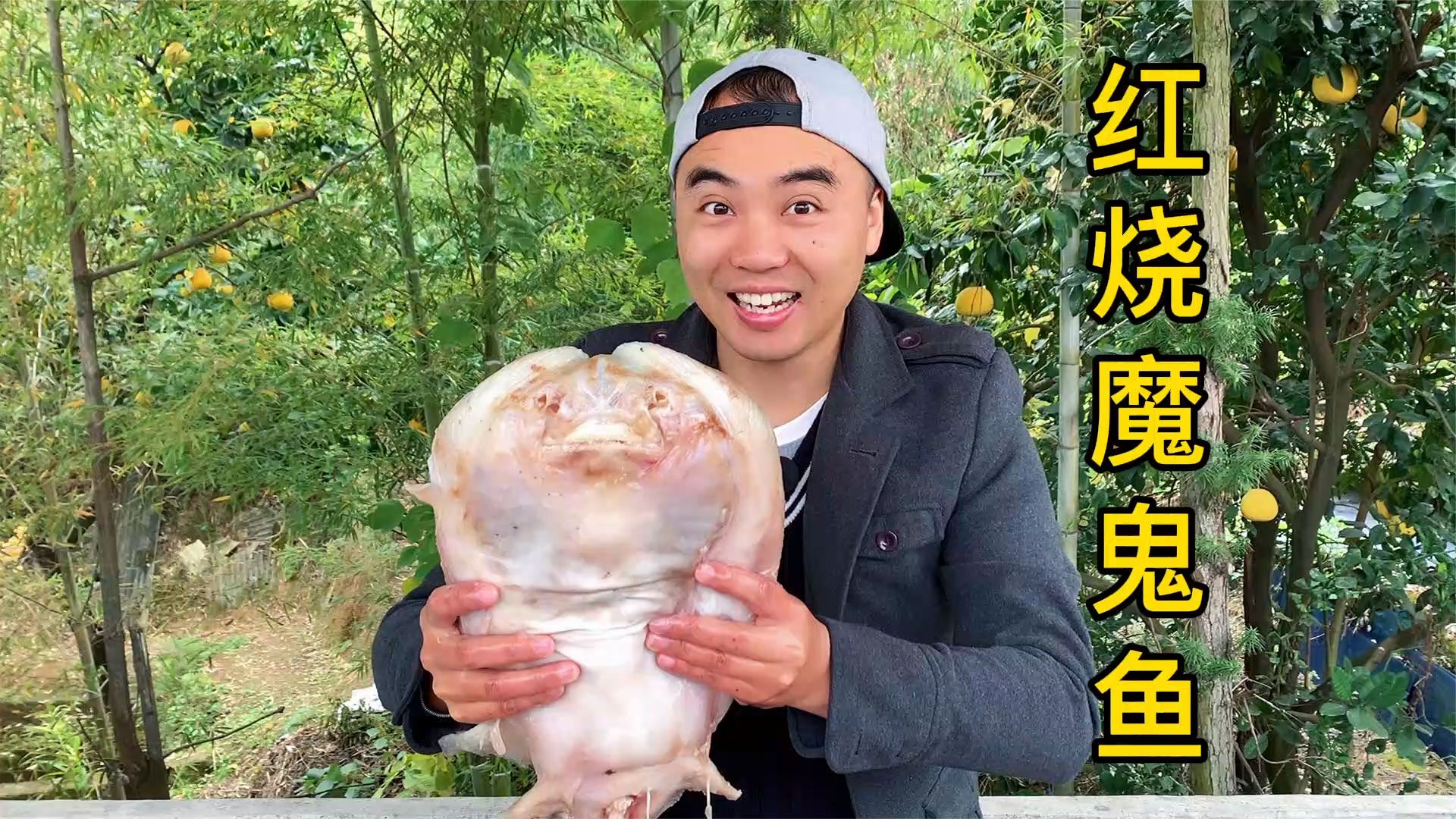 寒冬里大口吃本地做法的羊肉，喝一碗辣羊肉汤，全身暖烘烘！