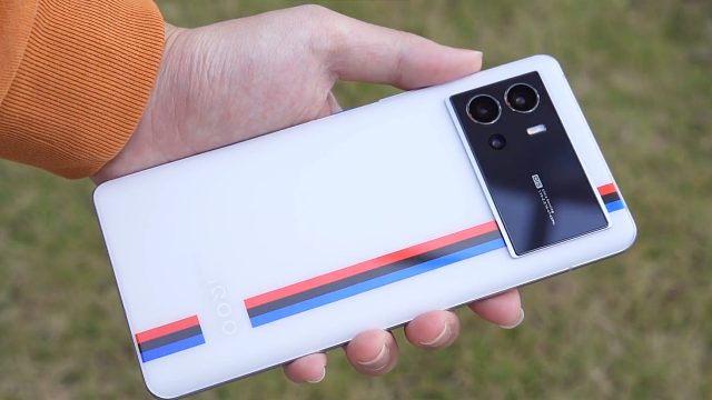 iQOO 9上手体验：好看能打的全能直屏旗舰