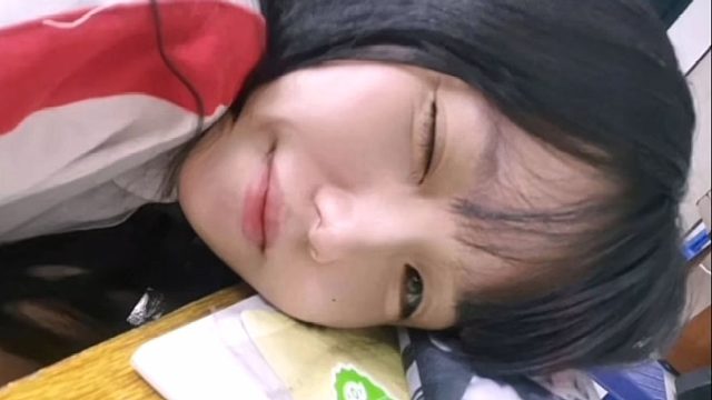 我想亲我同桌！