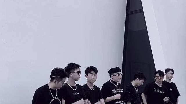 被失宠的小哥哥