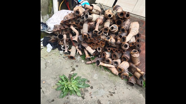 大量回收三元催化