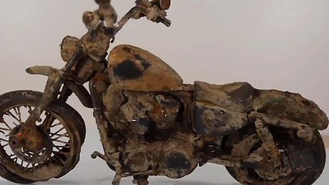 捡了个破摩托车模，改造一番