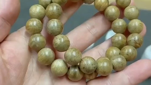 放两条沉香手串，大家比比手速吧 #手串佛珠#手艺人#佛珠手串