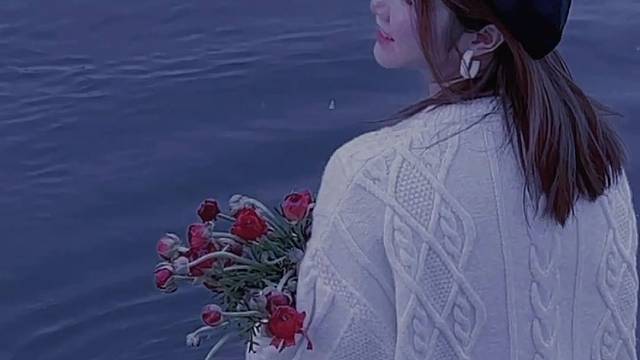 啥也不会，那就笑一个给你们看吧