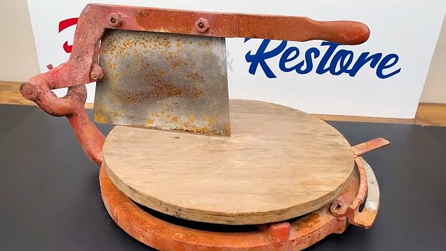 一台1890年的切奶酪机修复