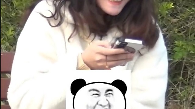 小姐姐笑不活了你愿意做我的第1批粉丝吗？