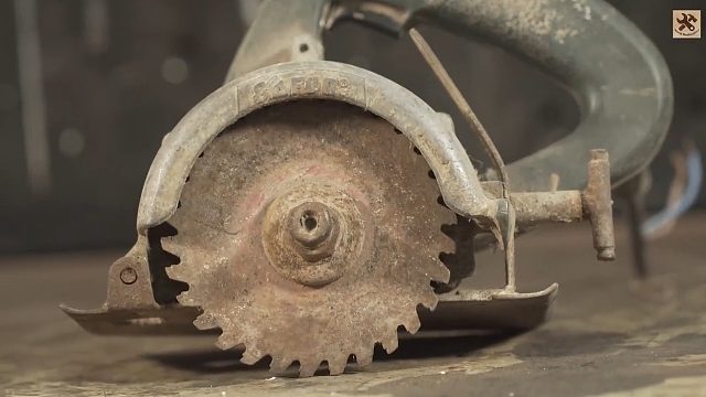 朋友的切割机锈成这样了翻新