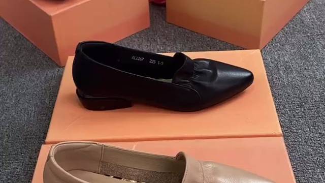 女神节快乐，头层牛皮尖头平底小单鞋，软底软面超舒服