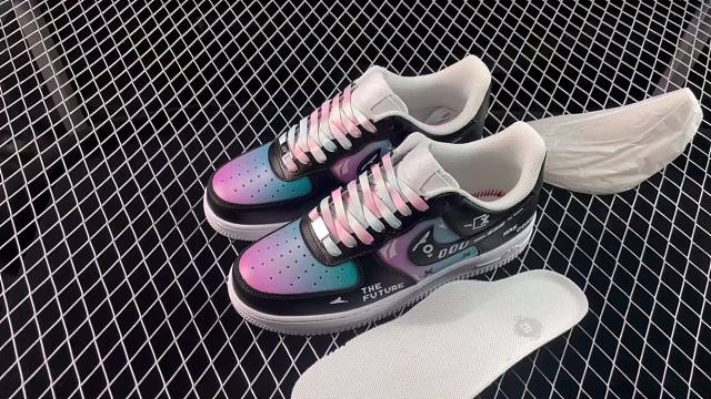 穿搭分享好物实拍直销➕V