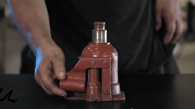 液压千斤顶太短不好用，看他如何加长，太好用了