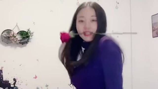 姹紫嫣红