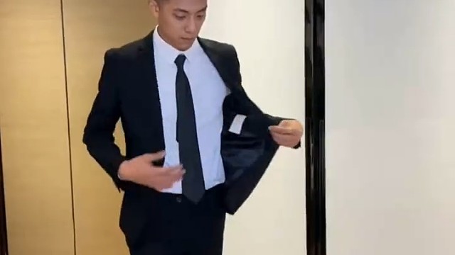 新人主持，专业歌手，老婆点个订阅支持一下好不好~