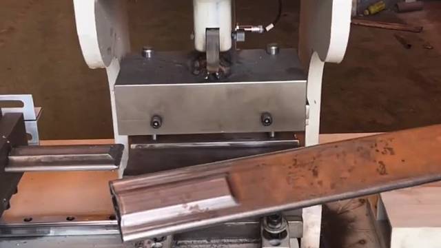 椭圆管扩口机不锈钢圆管缩管机