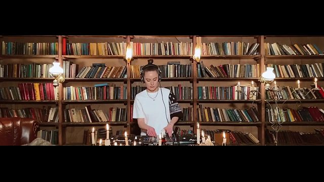 电音节(电子音乐)云蹦迪之 - DJ Justri