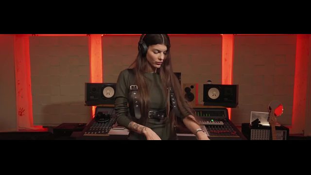 电音节(电子音乐)云蹦迪之 - Armina