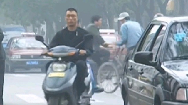 华强小伙好人好事不留名