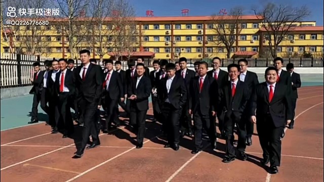 西装是真的帅啊