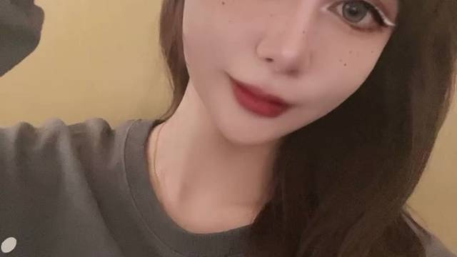 爱吃爱聊天希望大家支持