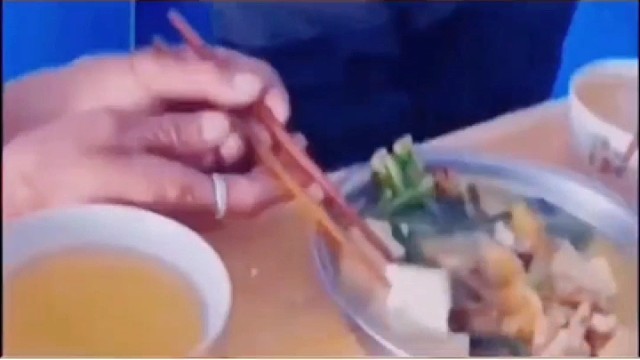 吃饭夹菜手抖这种尴尬你遇到过吗？