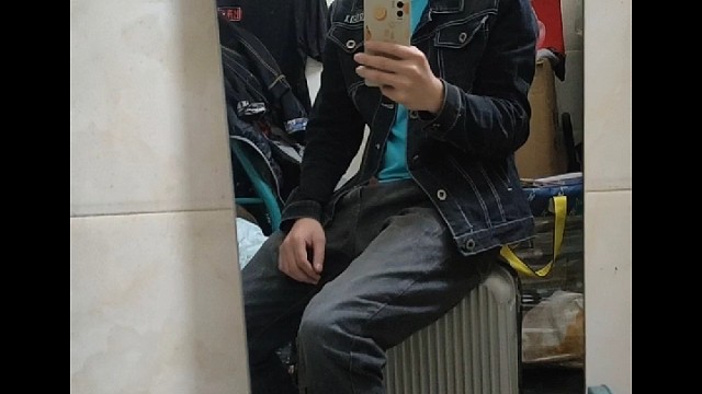 新人来报道请大家多多关照