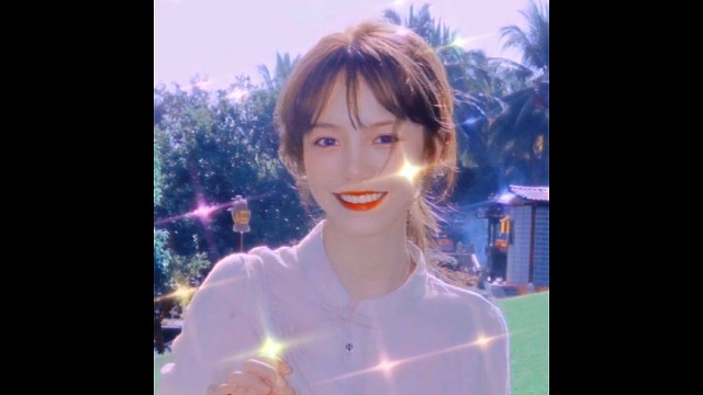 宝,来听我唱歌吗。