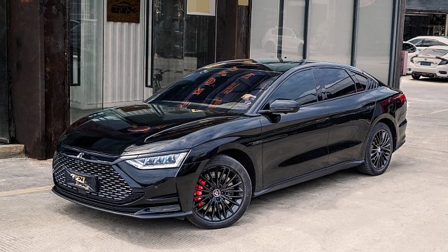 汽车刹车改装分享，比亚迪汉改装TEI Racing刹车卡钳套