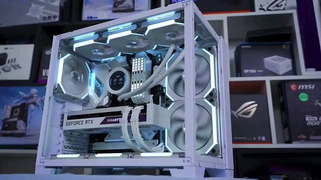 游戏主播电脑配置实物效果图