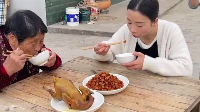 自从媳妇嫁到我们家后，我的家庭地位就变了