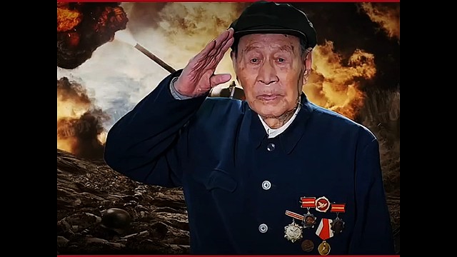 94岁老兵李昌言看完长津湖，散场时满含泪水的告诉女儿他就是“伍千里”