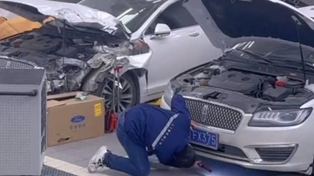 想刀一个人的眼神是藏不住的