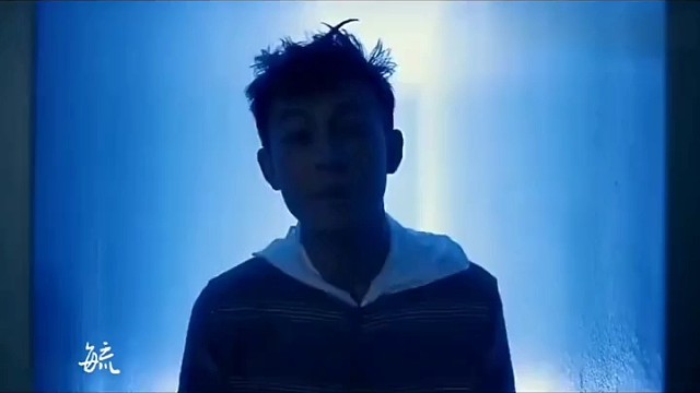 记得向前看，别烂在过去和梦里