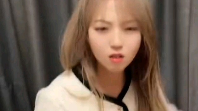 哈哈哈笑死了，给孩子整应激了