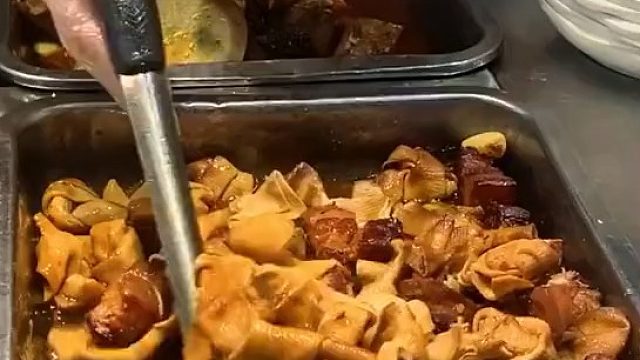 食堂大妈的反击