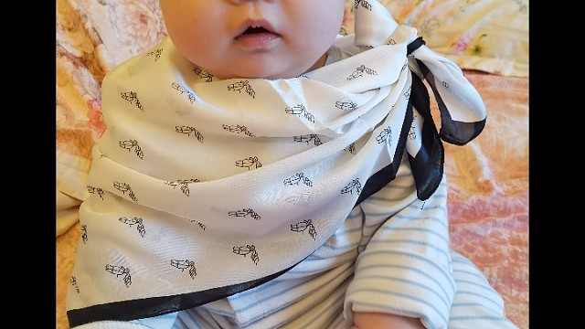 不哭不闹不炫耀。