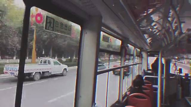 应该都很匆忙吧！