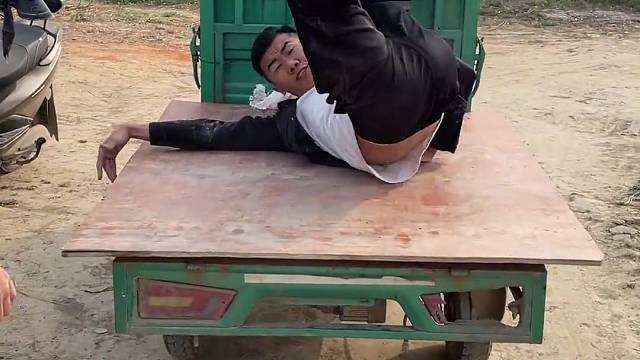 这孩子咋不按套路出牌