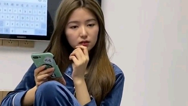 给朋友手机投屏