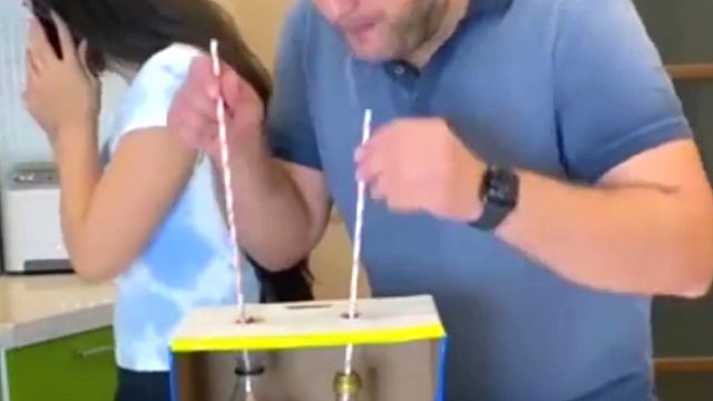 老外在掩耳盗铃这方面，尤其的拿手