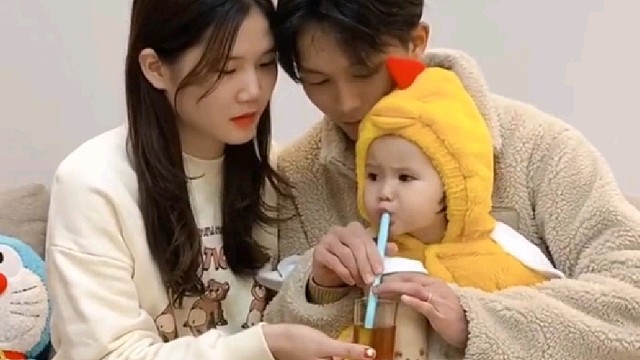 但凡有个幼儿园的文凭，也不至于被骗