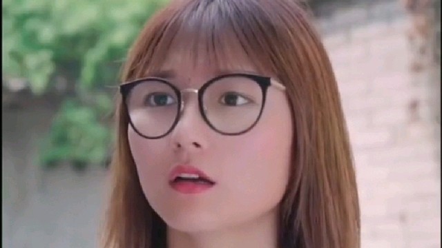 看一遍笑一遍笑到肚子疼