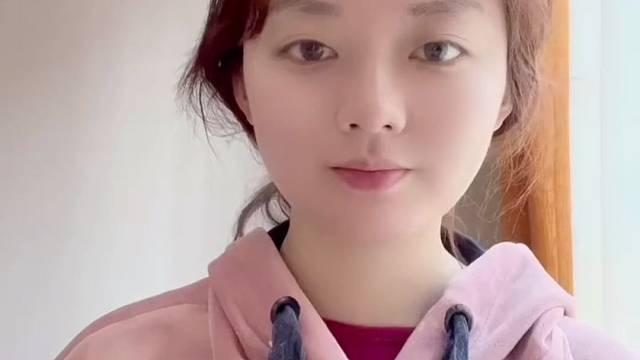 当个游戏博主的时候也要保持一个美妆博主哦