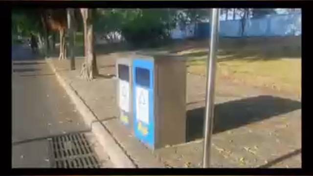 垃圾智能分类桶