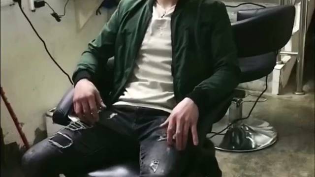 山间流水潺潺溪流