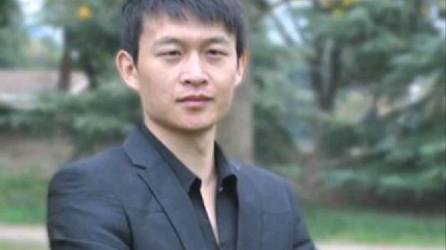 今天的健康码行程码都出自他手。