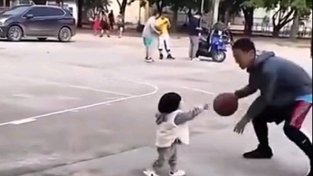 做儿子的看不得这个